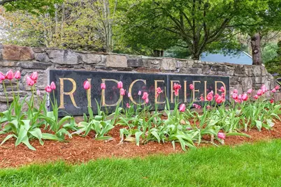 212 Ridgefield Cir #212B, Clinton, MA 01510 - Photo 40