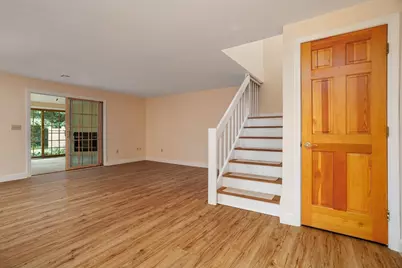 212 Ridgefield Cir #212B, Clinton, MA 01510 - Photo 24