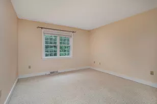 212 Ridgefield Cir, Clinton, MA 01510 - Photo 34
