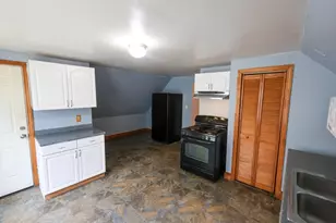 7 Gayland St, Boston, MA 02125 - Photo 4