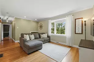 712 Berkley St, Berkley, MA 02779 - Photo 6