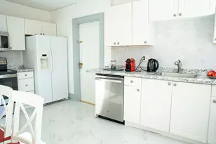 857 Beacon, Boston, MA 02215 - Photo 2