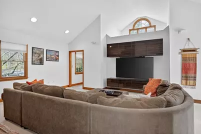 15 Bullard St, Holliston, MA 01746 - Photo 8