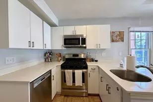 77 F St, Boston, MA 02127 - Photo 4