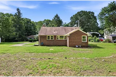 58 Hearthstone Ter, Chicopee, MA 01020 - Photo 32