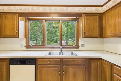 500 Inverness Ln, Longmeadow, MA 01106 - Photo 20