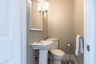 16 Pickett St, Marblehead, MA 01945 - Photo 10