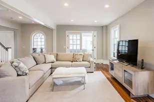 16 Pickett St, Marblehead, MA 01945 - Photo 8
