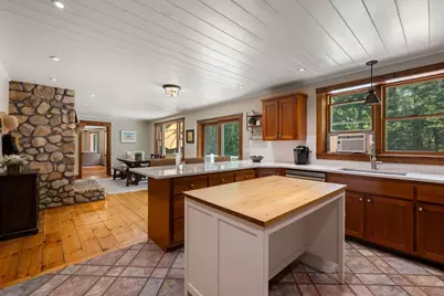 10 N Mill St, Hopkinton, MA 01748 - Photo 10
