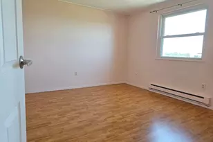 115 W Squantum St, Quincy, MA 02171 - Photo 4