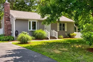 545 Lincoln Rd Ext, Barnstable, MA 02601 - Photo 2
