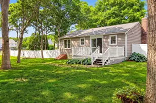 545 Lincoln Rd Ext, Barnstable, MA 02601 - Photo 6