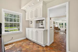212 Springfield St, Wilbraham, MA 01095 - Photo 10