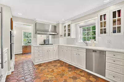 212 Springfield St, Wilbraham, MA 01095 - Photo 8