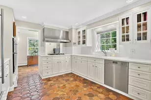 212 Springfield St, Wilbraham, MA 01095 - Photo 8