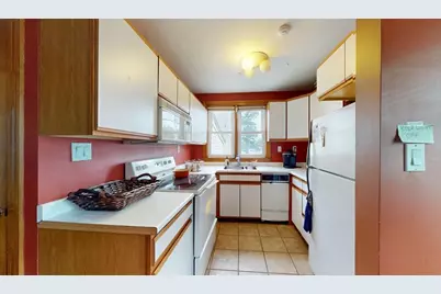 1 Sprague St, Revere, MA 02151 - Photo 30