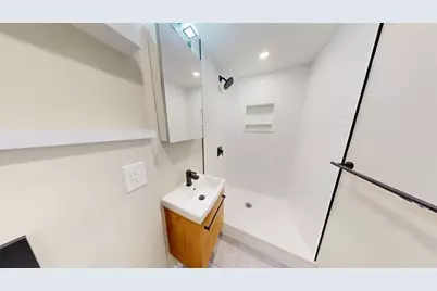 31-35 India St #203, Boston, MA 02110 - Photo 2
