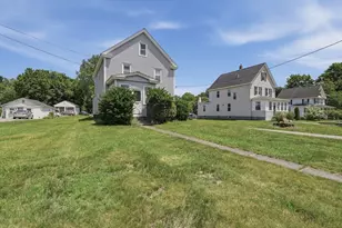 1113 Main St, Leominster, MA 01453 - Photo 2