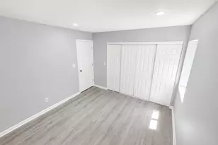 6 Bayberry Dr, Sharon, MA 02067 - Photo 2