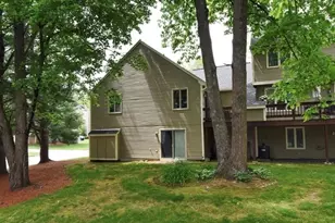 191 Brickett Hill Cir, Haverhill, MA 01830 - Photo 26