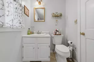 90 Swan St, Lowell, MA 01852 - Photo 18