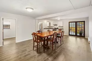 923 Main St, Northbridge, MA 01588 - Photo 18