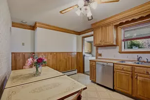 1443 Bedford St, Fall River, MA 02723 - Photo 14