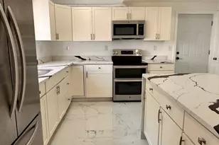 524 Howard St, Lawrence, MA 01841 - Photo 4