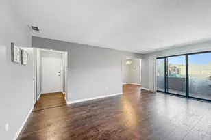22 Shrewsbury Green Dr, Shrewsbury, MA 01545 - Photo 8