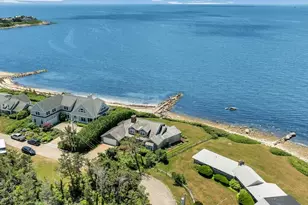 31 Sunset Point Rd, Falmouth, MA 02556 - Photo 2