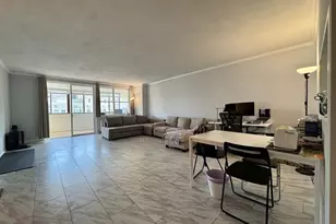 8 Whittier Pl, Boston, MA 02114 - Photo 4