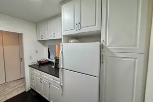8 Whittier Pl, Boston, MA 02114 - Photo 30