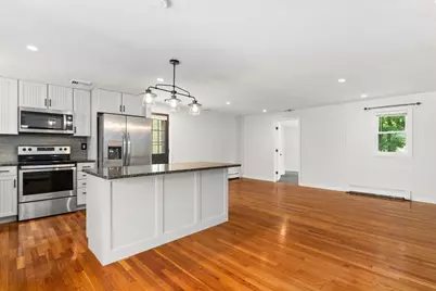 21 Simpson Ave, Attleboro, MA 02703 - Photo 4