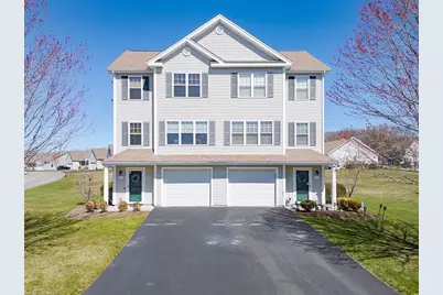 27 Streamview Dr #27, Cumberland, RI 02864 - Photo 2