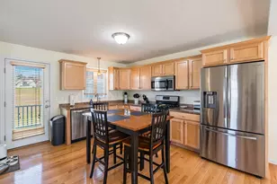 27 Streamview Dr, Cumberland, RI 02864 - Photo 12