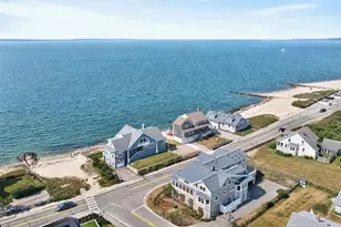 70 Menauhant, Falmouth, MA 02536 - Photo 4