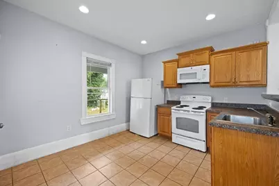 229 W Chestnut St, Brockton, MA 02301 - Photo 4
