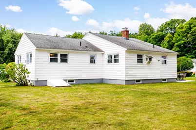 7 Knollwood Ln, Leominster, MA 01453 - Photo 12