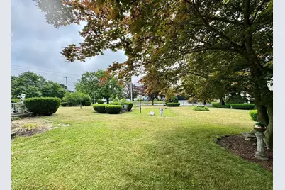 318 Alden Rd, Fairhaven, MA 02719 - Photo 8