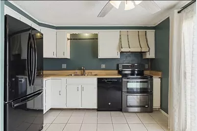1215 Pawtucket Blvd #36, Lowell, MA 01854 - Photo 2