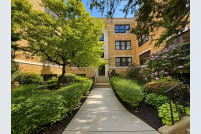 415 Washington St #5, Brookline, MA 02446 - Photo 1