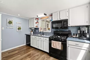 47 Anderson Ave, Middleborough, MA 02346 - Photo 12