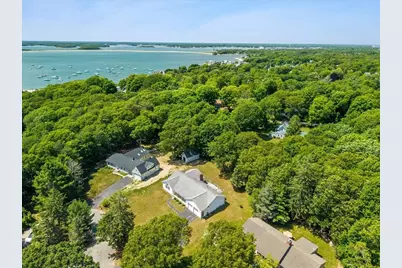 8 Sherry Ln, Bourne, MA 02532 - Photo 10