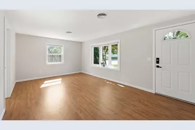 60 Keddy Street, Springfield, MA 01109 - Photo 2