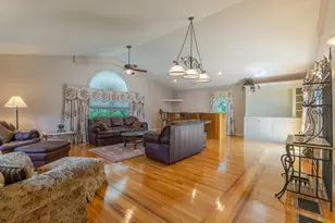 35 Jennie Cir, Agawam, MA 01001 - Photo 26
