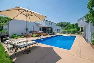 35 Jennie Cir, Agawam, MA 01001 - Photo 6