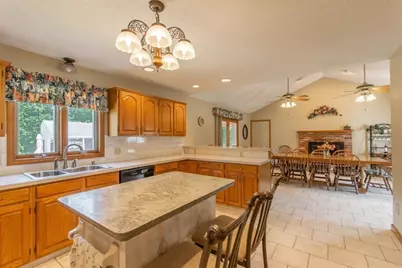 35 Jennie Circle, Agawam, MA 01001 - Photo 16