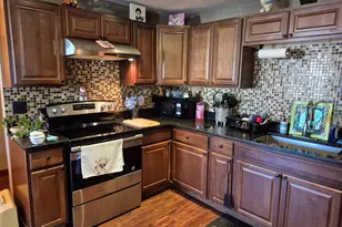 33A Jackson St, Lynn, MA 01902 - Photo 4