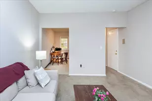 377 Bunker Hill St, Boston, MA 02129 - Photo 6