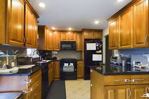 1 Makechnie Rd, Burlington, MA 01803 - Photo 2